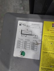 Gerbeur accompagnant UniCarriers PS125 - 3