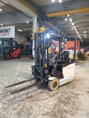 Chariot élévateur électrique UniCarriers MXS3-16