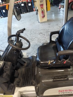 Chariot élévateur gaz UniCarriers DX25G