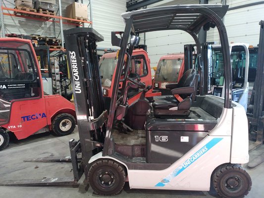 Chariot élévateur électrique UniCarriers TX4.16
