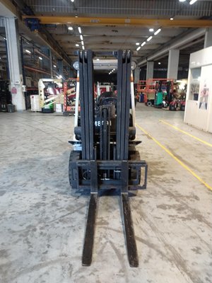 Chariot élévateur gaz UniCarriers DX25G
