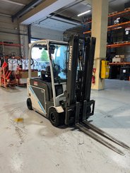 Chariot élévateur électrique UniCarriers TX4-18L - 1
