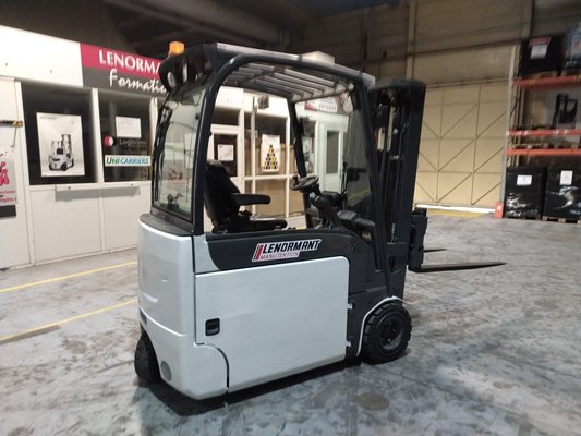 Chariot élévateur électrique - TX20L