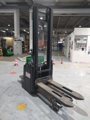 Gerbeur à plate-forme rabattable CESAB S312L - 1