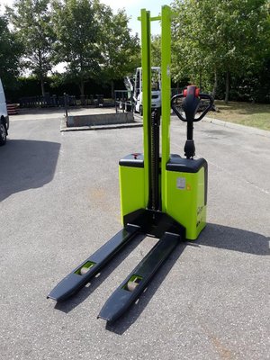 Gerbeur accompagnant Pramac RX10/16 +
