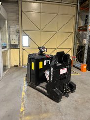 Tracteur de remorquage UniCarriers OTP300 - 1
