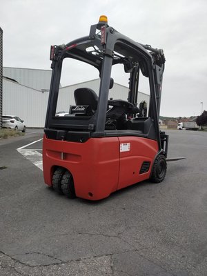 Chariot élévateur électrique Fenwick E16