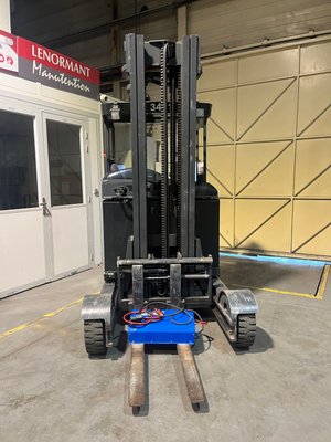 Chariot à mât rétractable Fenwick R14G