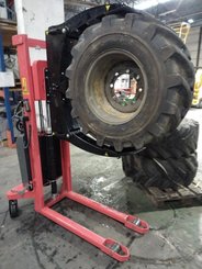 Gerbeur accompagnant Logitrans ELFRRM 1001 - 11